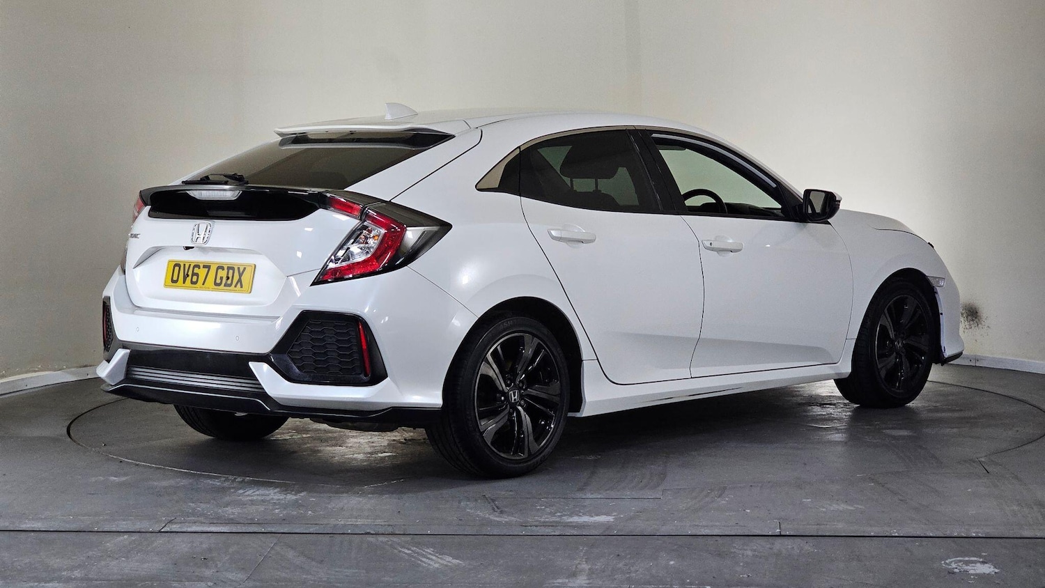 Used Honda Civic 2017 for sale - 76646098: Photo 7