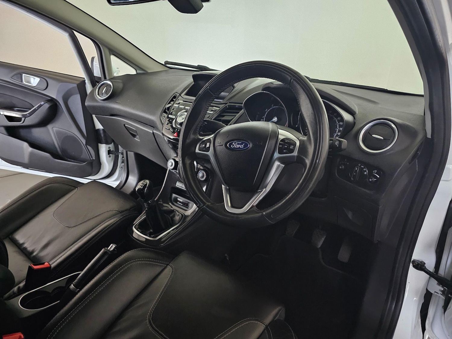 Used Ford Fiesta 2014 for sale - 76408577: Photo 20