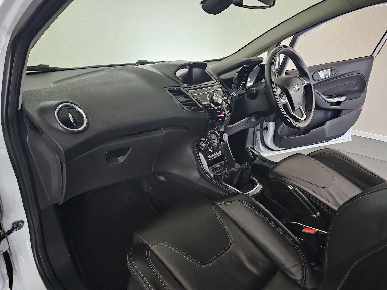 Used Ford Fiesta 2014 for sale - 76408577: Photo 23