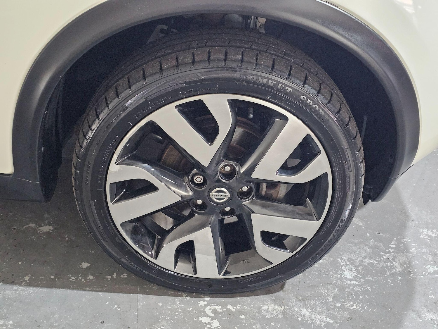 Used Nissan Juke 2013 for sale - 76408572: Photo 17