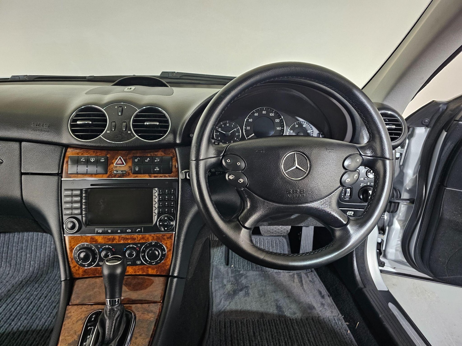 Used Mercedes-Benz CLK 2005 for sale - 77315234: Photo 13