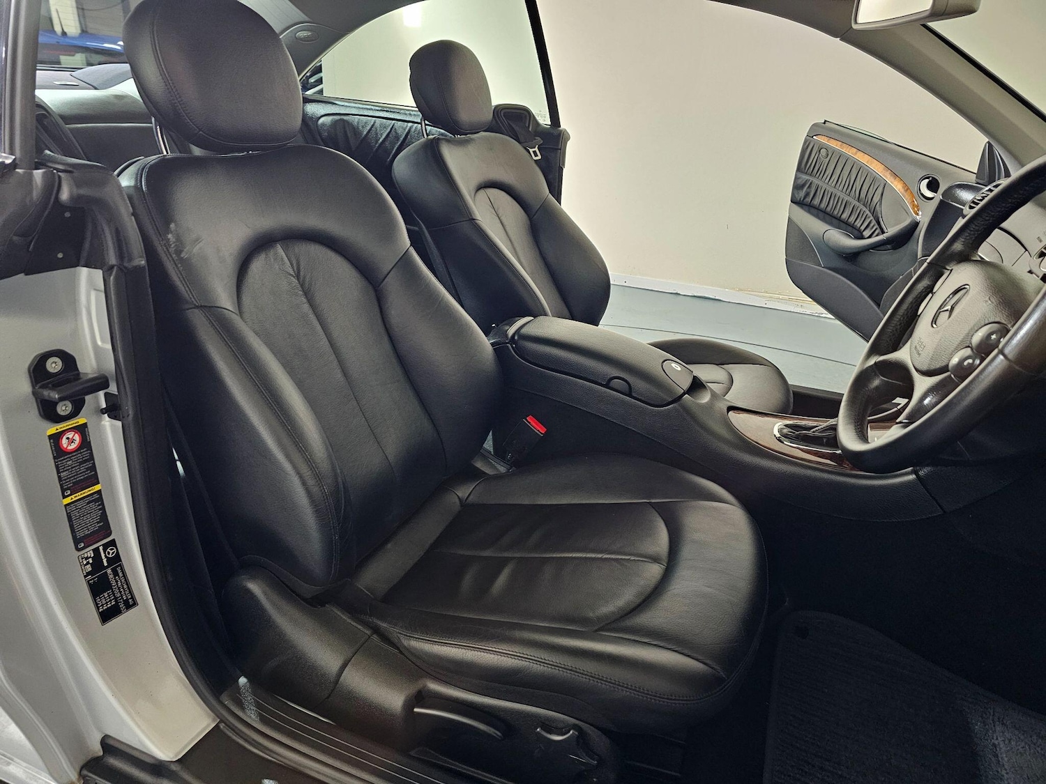 Used Mercedes-Benz CLK 2005 for sale - 77315234: Photo 16