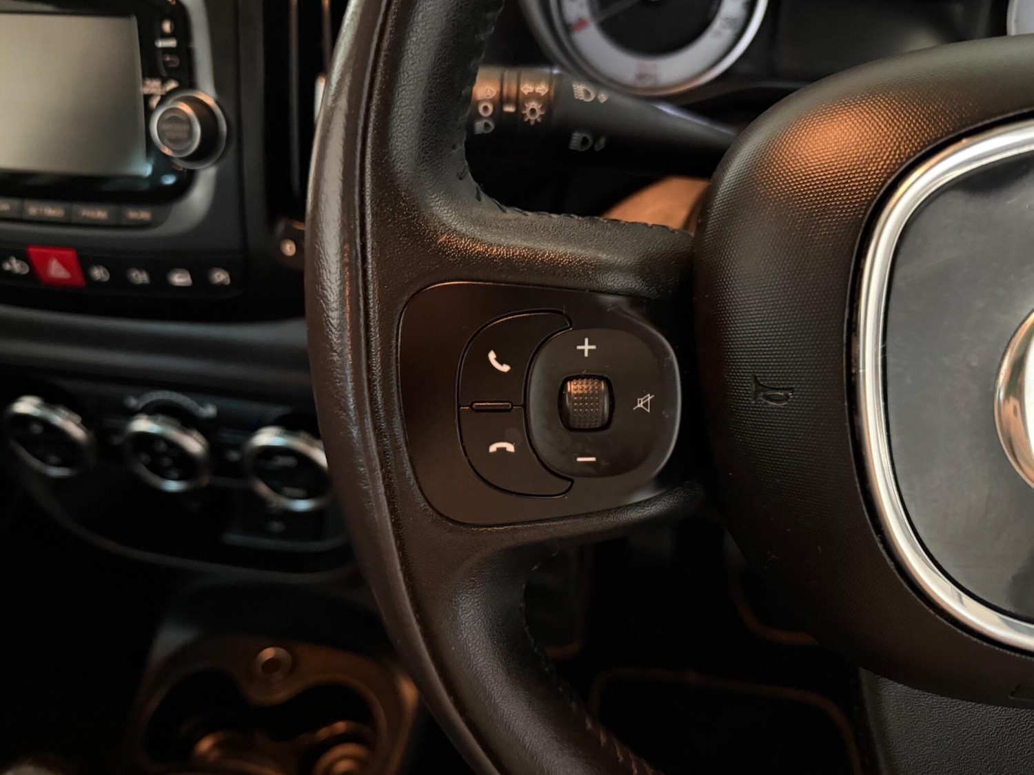 Used Fiat 500L 2013 for sale - 76409535: Photo 30