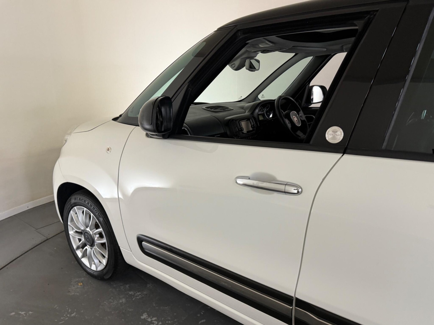 Used Fiat 500L 2013 for sale - 76409535: Photo 55