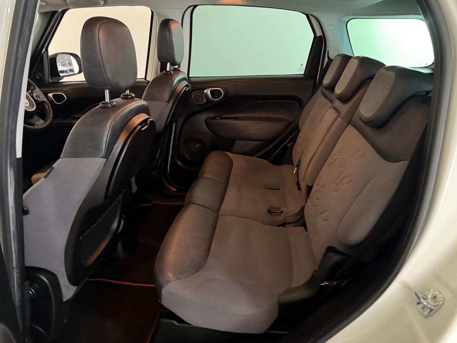 Used Fiat 500L 2013 for sale - 76409535: Photo 60