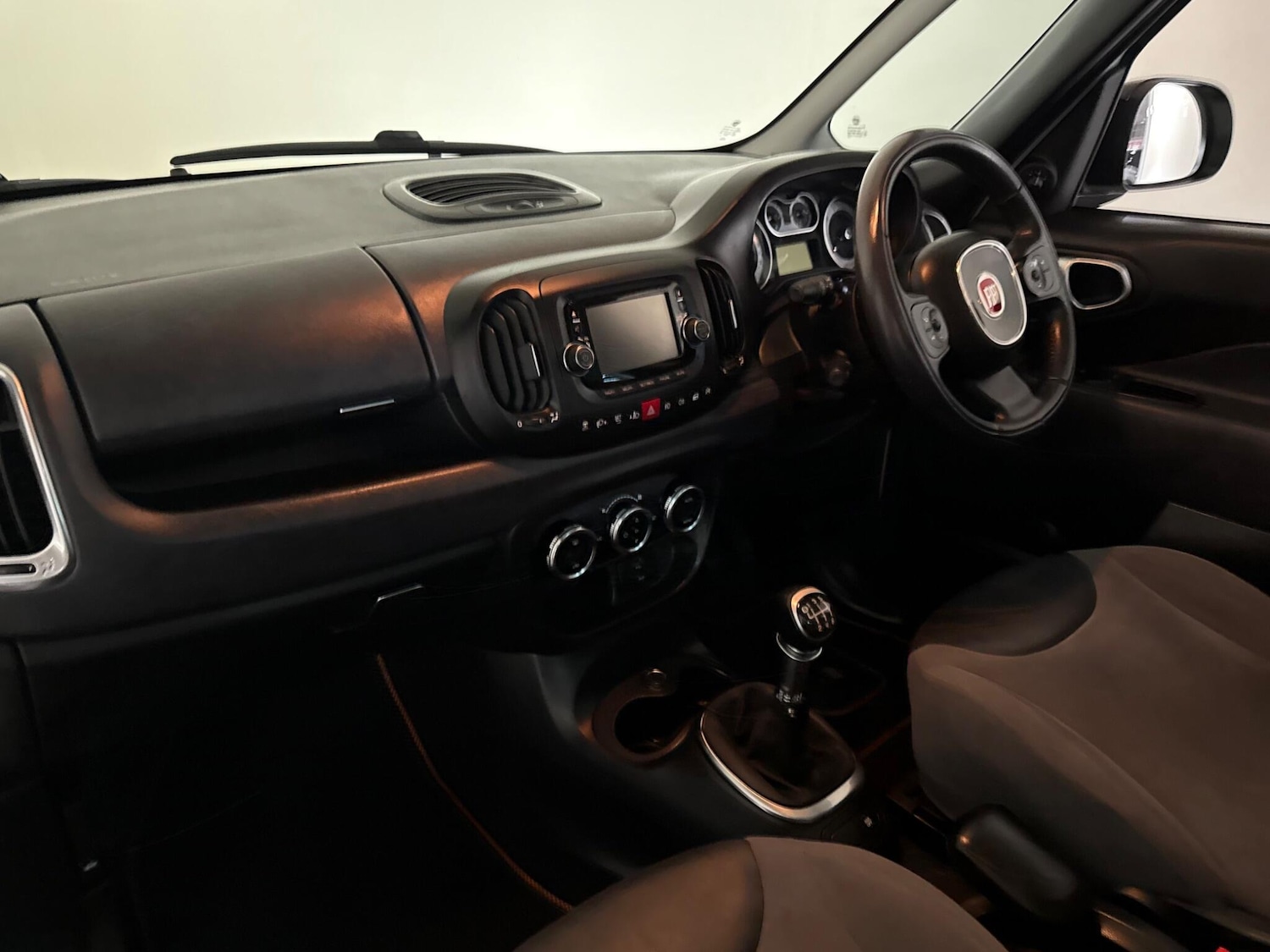 Used Fiat 500L 2013 for sale - 76409535: Photo 70