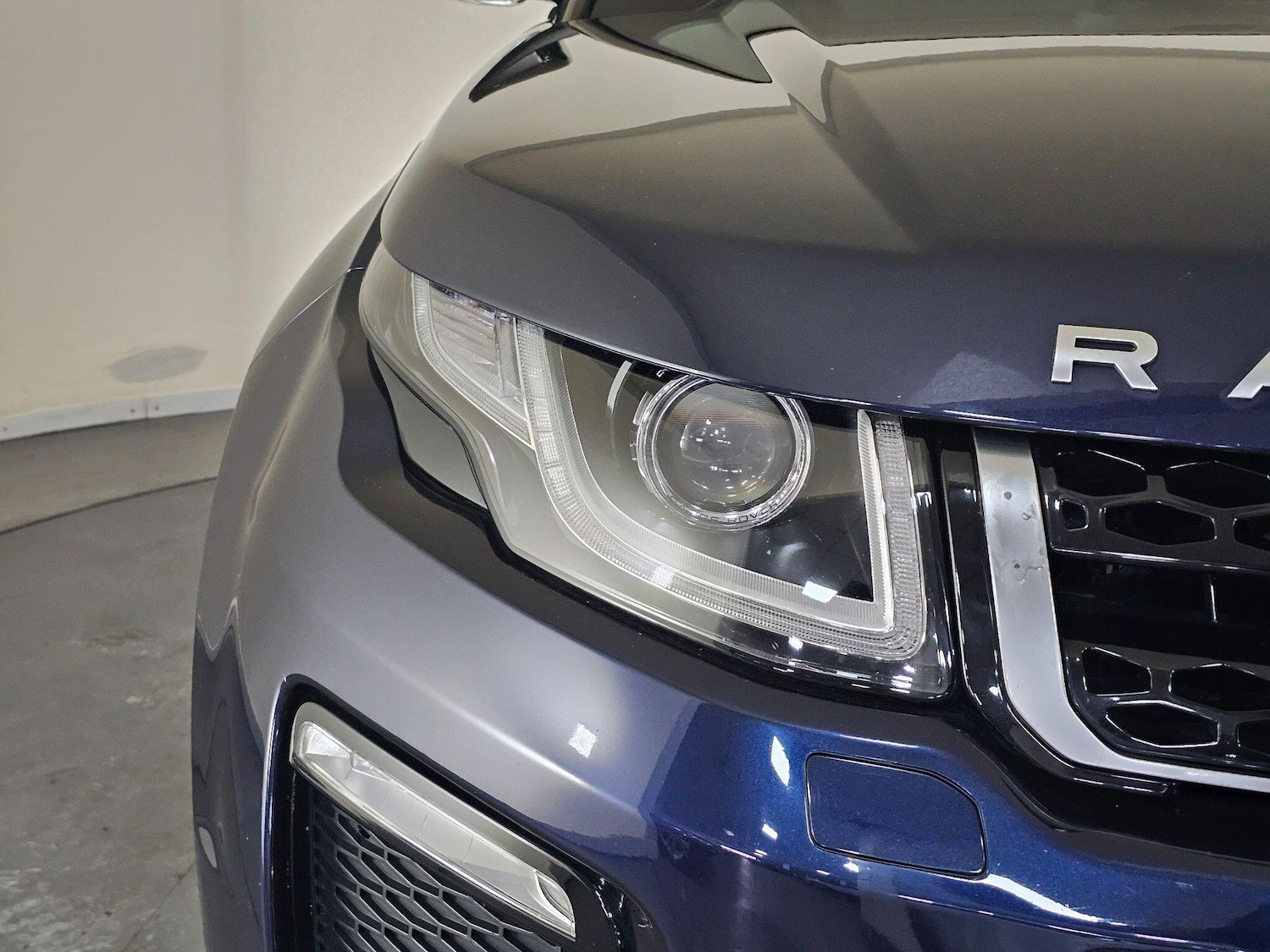 Used Land Rover Range Rover Evoque 2016 for sale - 76408396: Photo 12