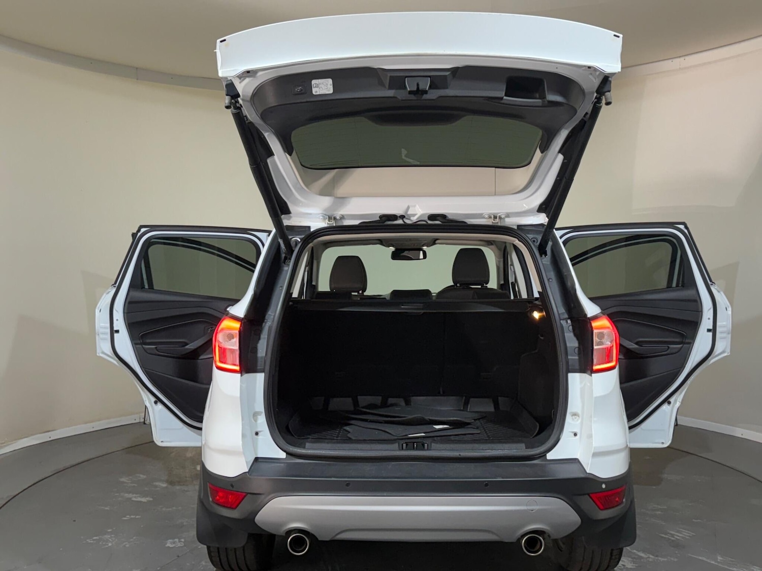 Used Ford Kuga 2018 for sale - 76996000: Photo 12