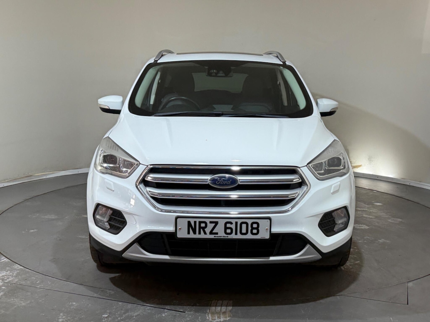 Used Ford Kuga 2018 for sale - 76996000: Photo 2