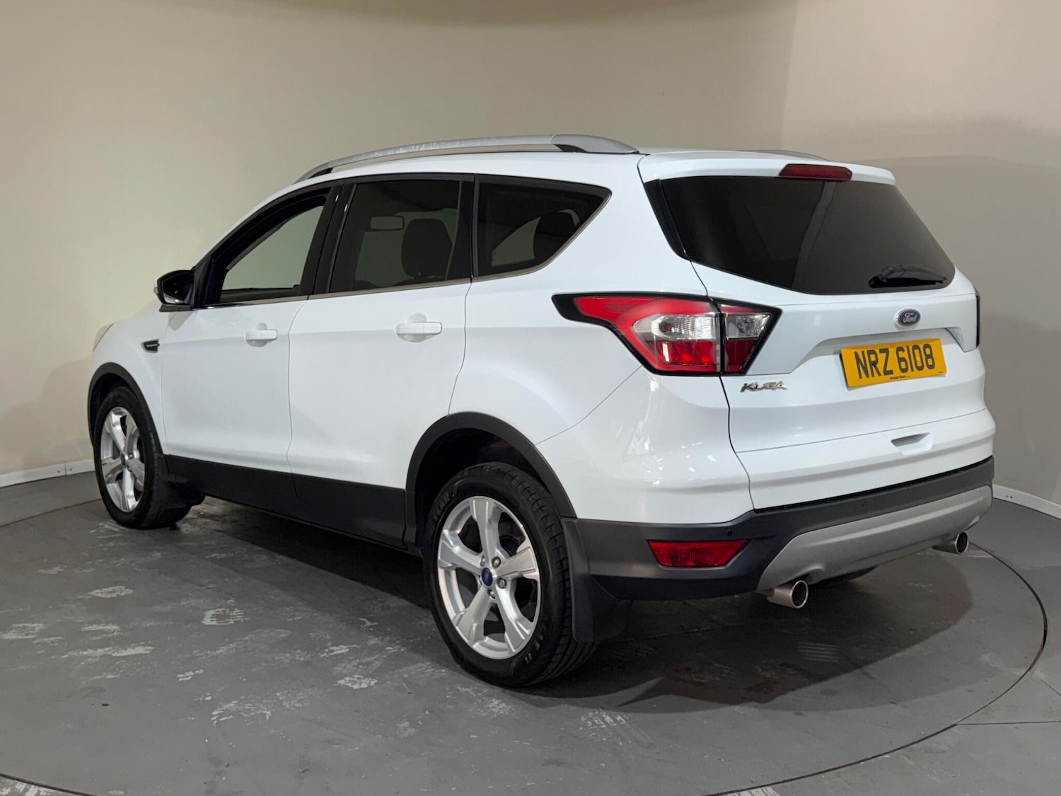 Used Ford Kuga 2018 for sale - 76996000: Photo 5
