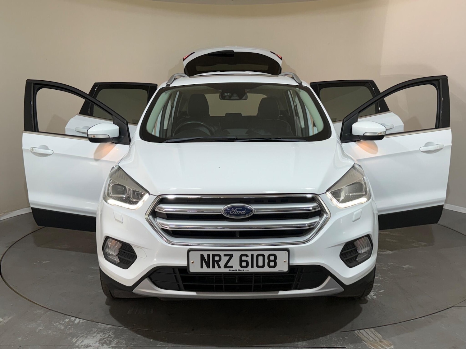 Used Ford Kuga 2018 for sale - 76996000: Photo 9