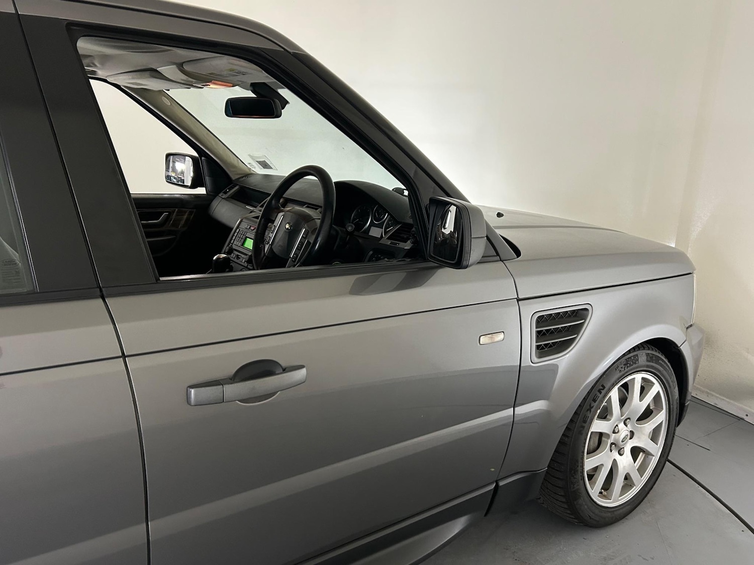 Used Land Rover Range Rover Sport 2008 for sale - 76409214: Photo 16