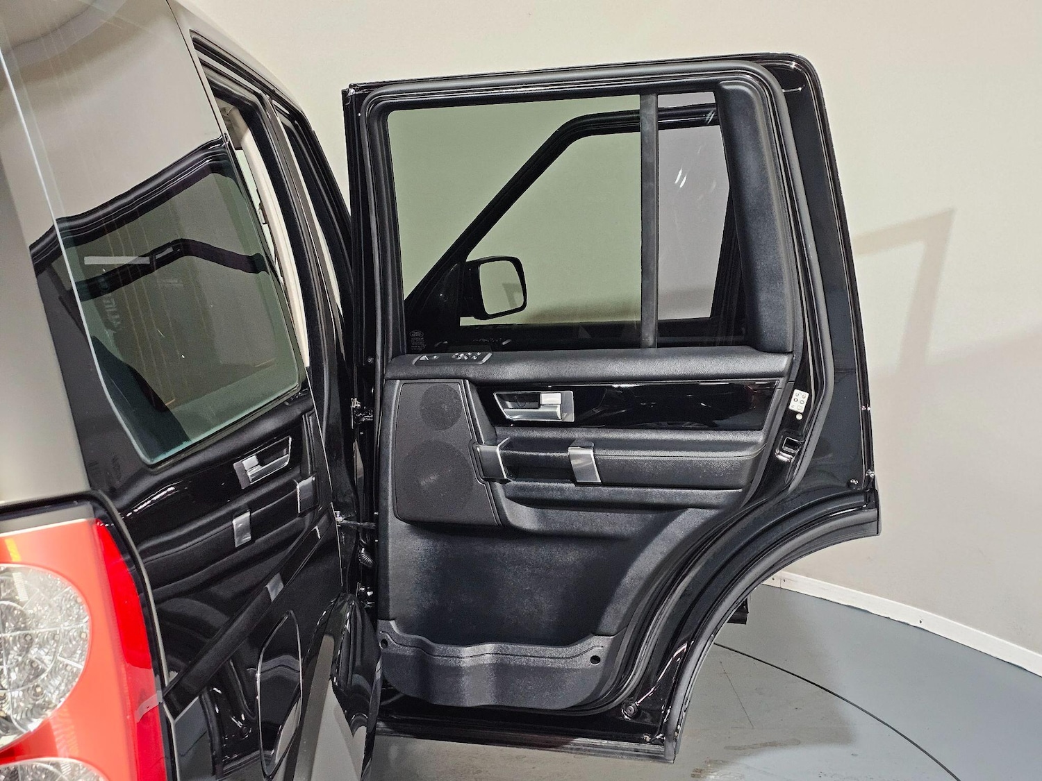 Used Land Rover Discovery 2009 for sale - 77229644: Photo 31