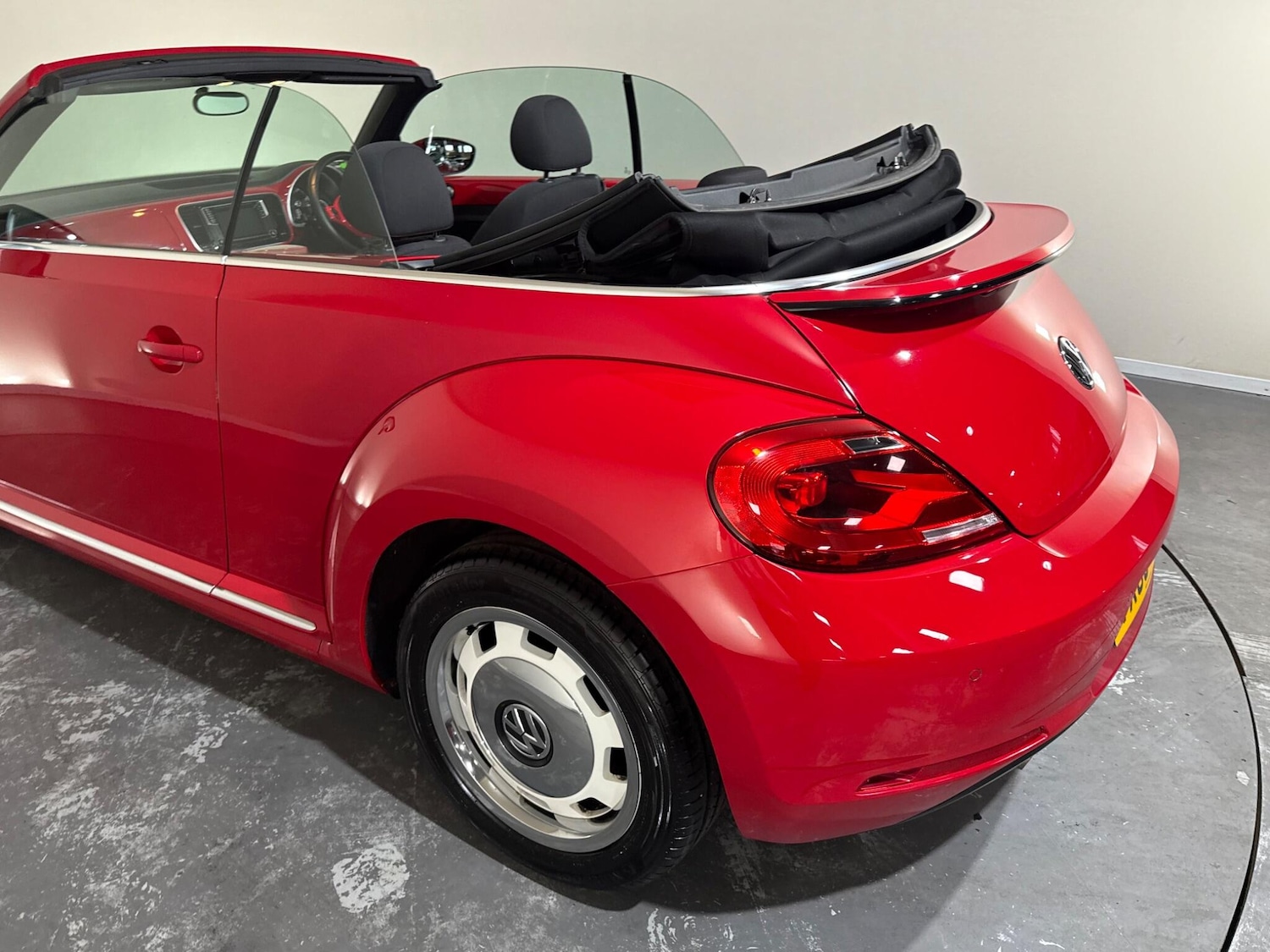 Used Volkswagen Beetle 2015 for sale - 76512836: Photo 47