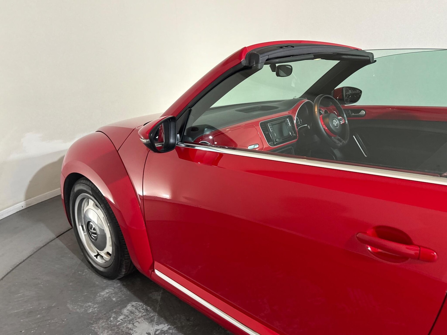 Used Volkswagen Beetle 2015 for sale - 76512836: Photo 48