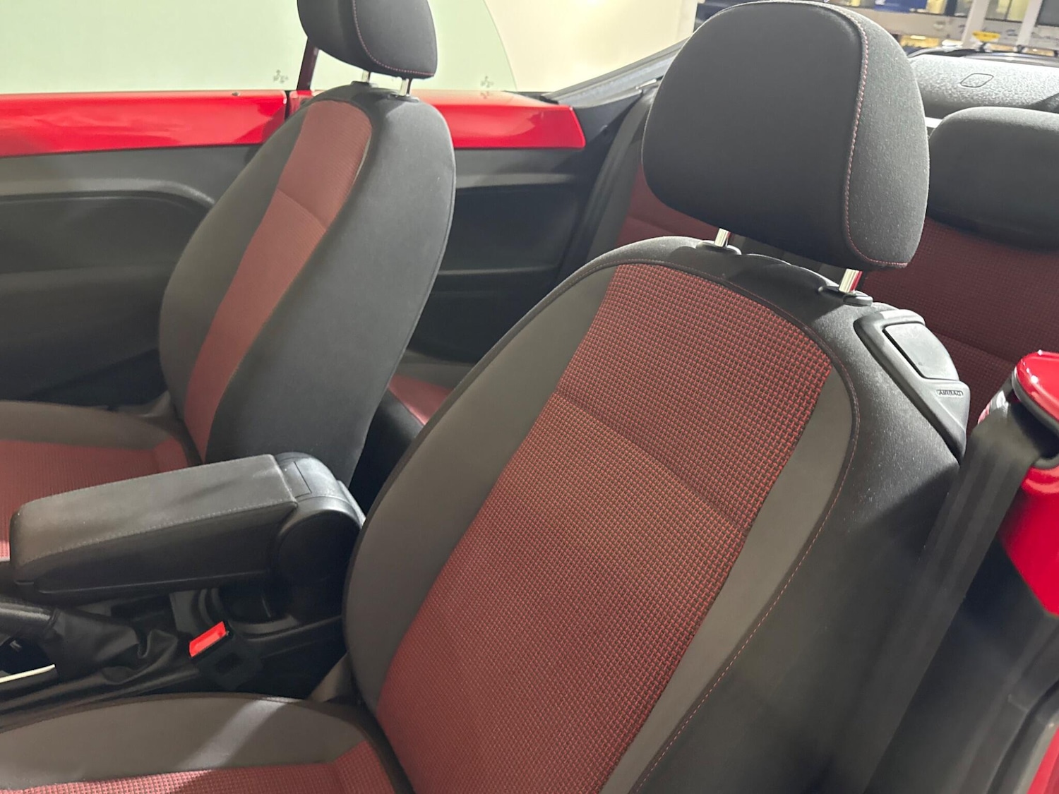 Used Volkswagen Beetle 2015 for sale - 76512836: Photo 59