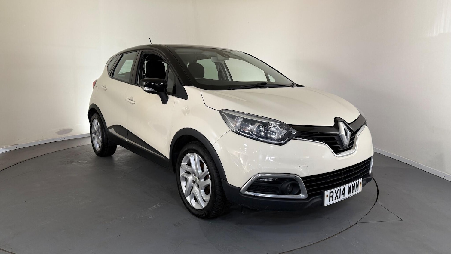 Used Renault Captur 2014 for sale - 76408868: Photo 1