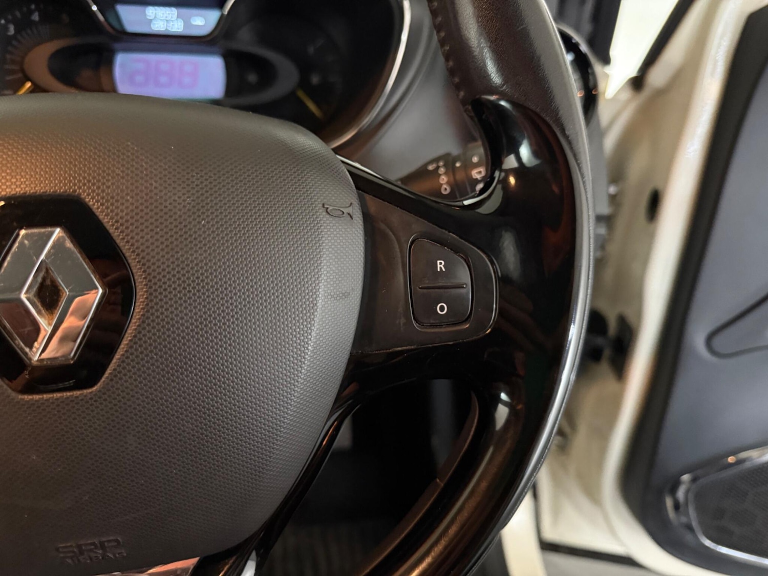 Used Renault Captur 2014 for sale - 76408868: Photo 27