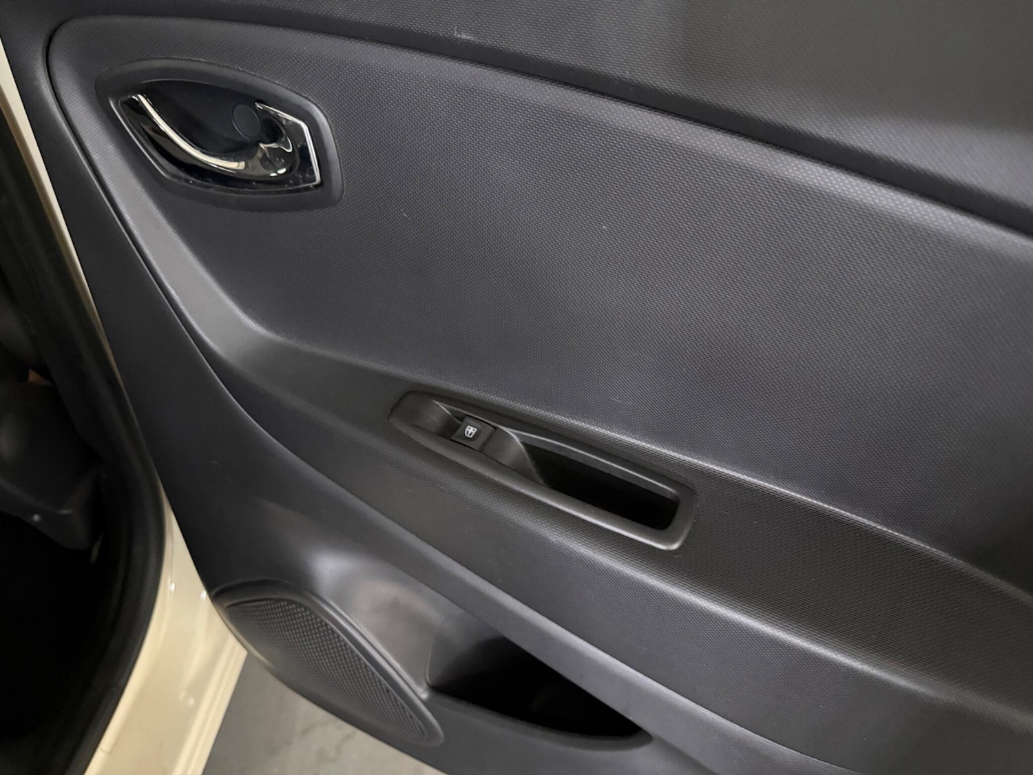 Used Renault Captur 2014 for sale - 76408868: Photo 45