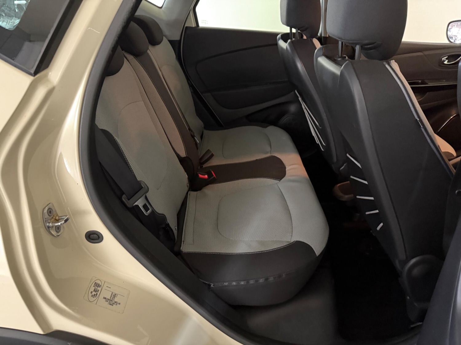 Used Renault Captur 2014 for sale - 76408868: Photo 46