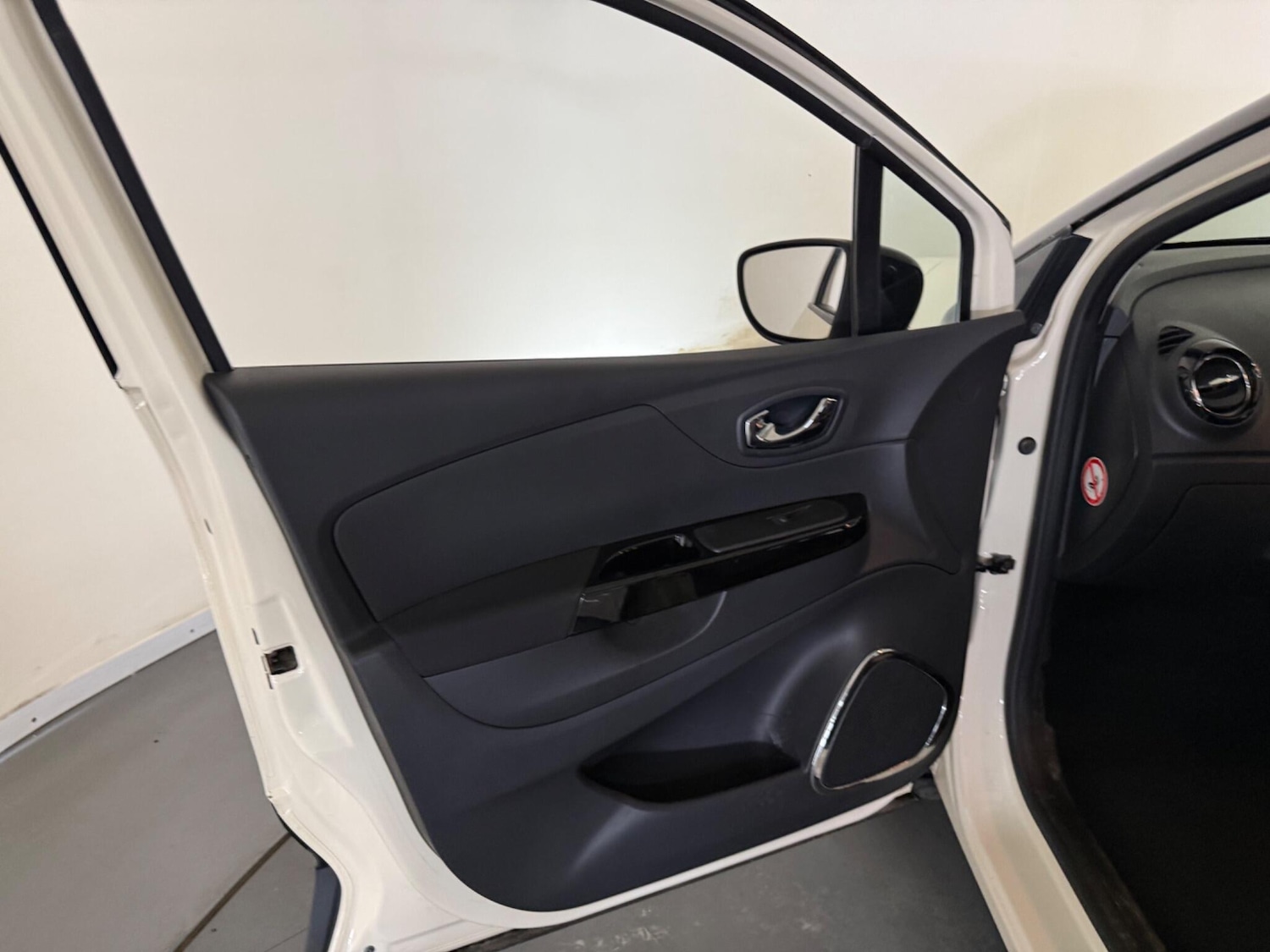 Used Renault Captur 2014 for sale - 76408868: Photo 62