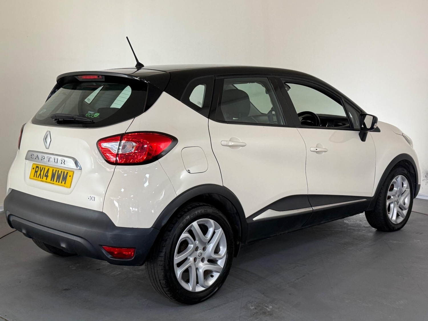Used Renault Captur 2014 for sale - 76408868: Photo 7