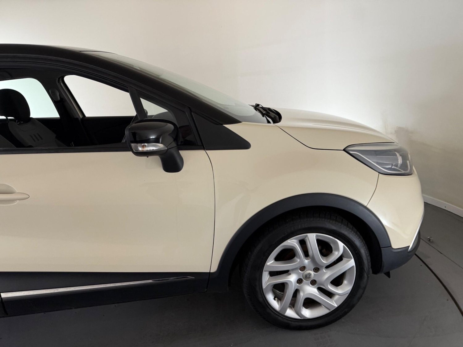 Used Renault Captur 2014 for sale - 76408868: Photo 74