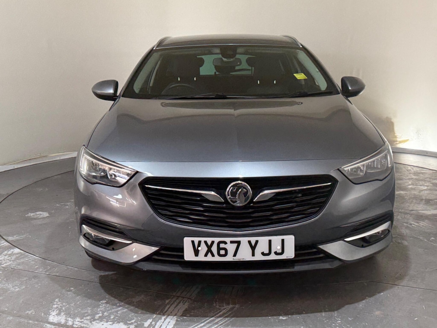 Used Vauxhall Insignia 2017 for sale - 76802323: Photo 2