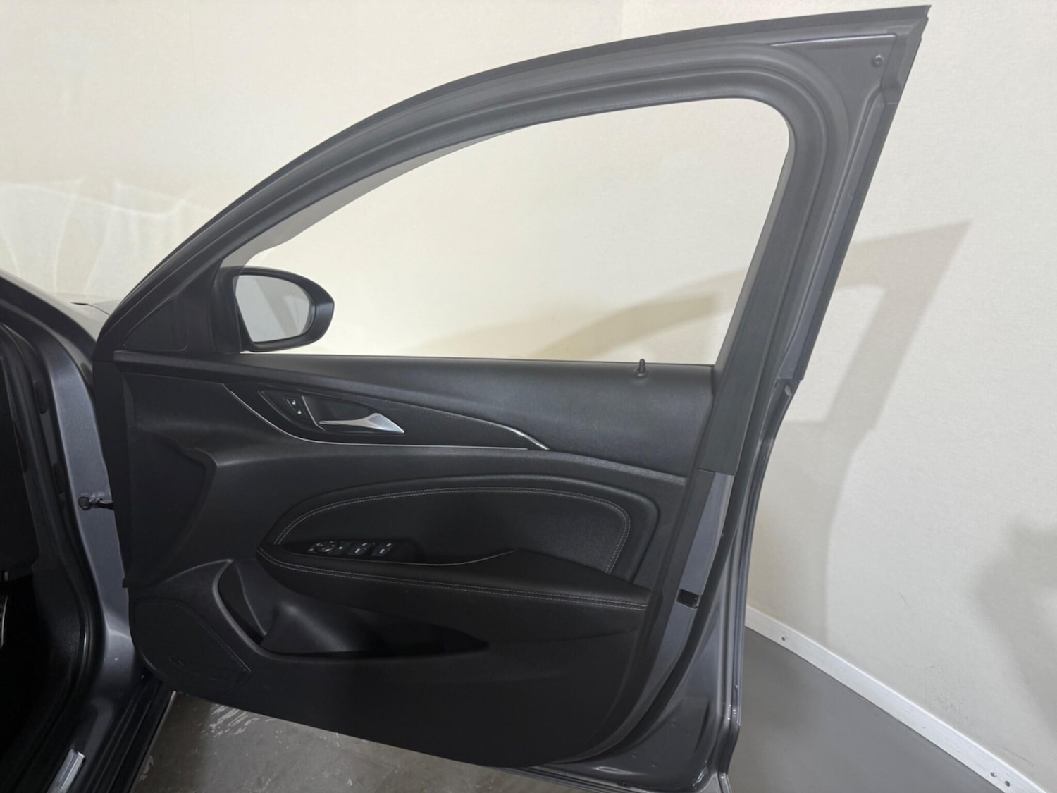 Used Vauxhall Insignia 2017 for sale - 76802323: Photo 20