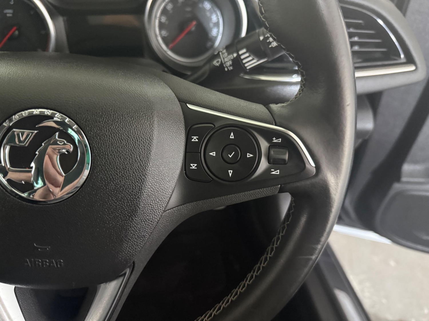 Used Vauxhall Insignia 2017 for sale - 76802323: Photo 27