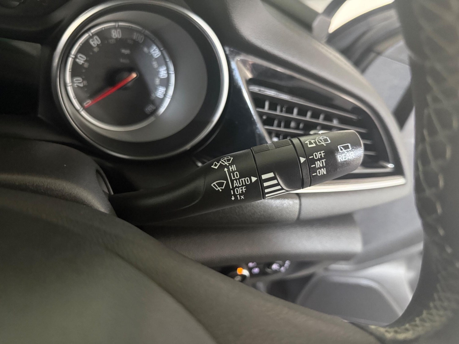 Used Vauxhall Insignia 2017 for sale - 76802323: Photo 28