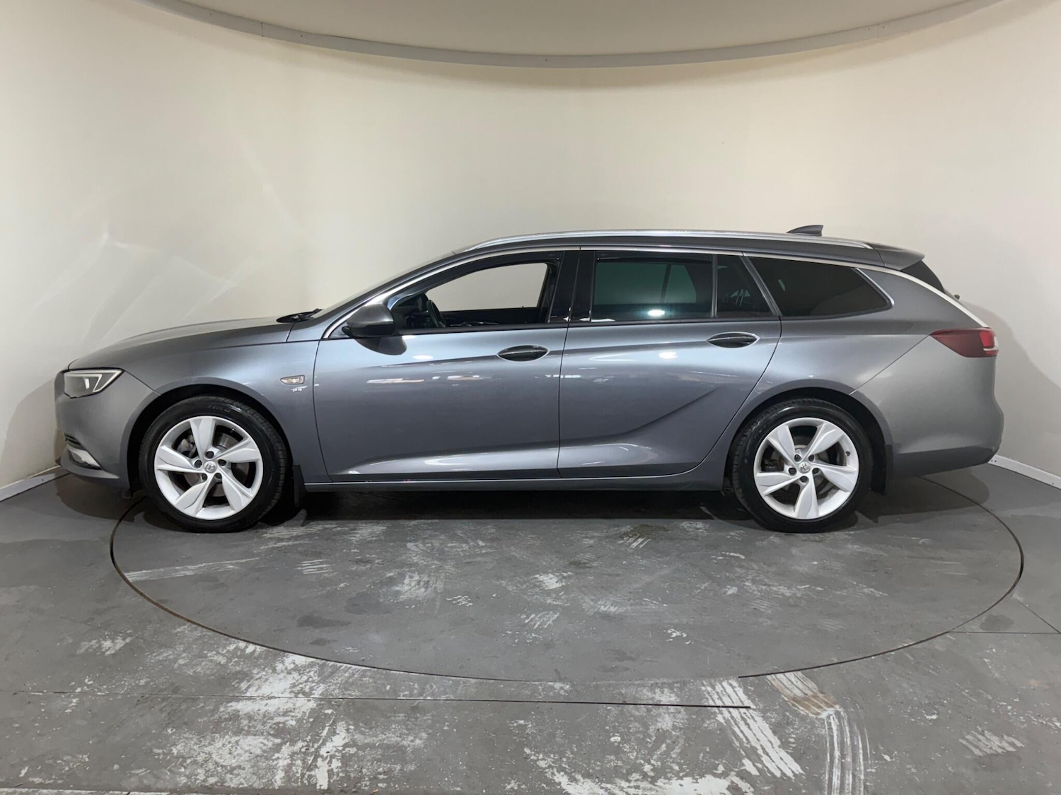 Used Vauxhall Insignia 2017 for sale - 76802323: Photo 4