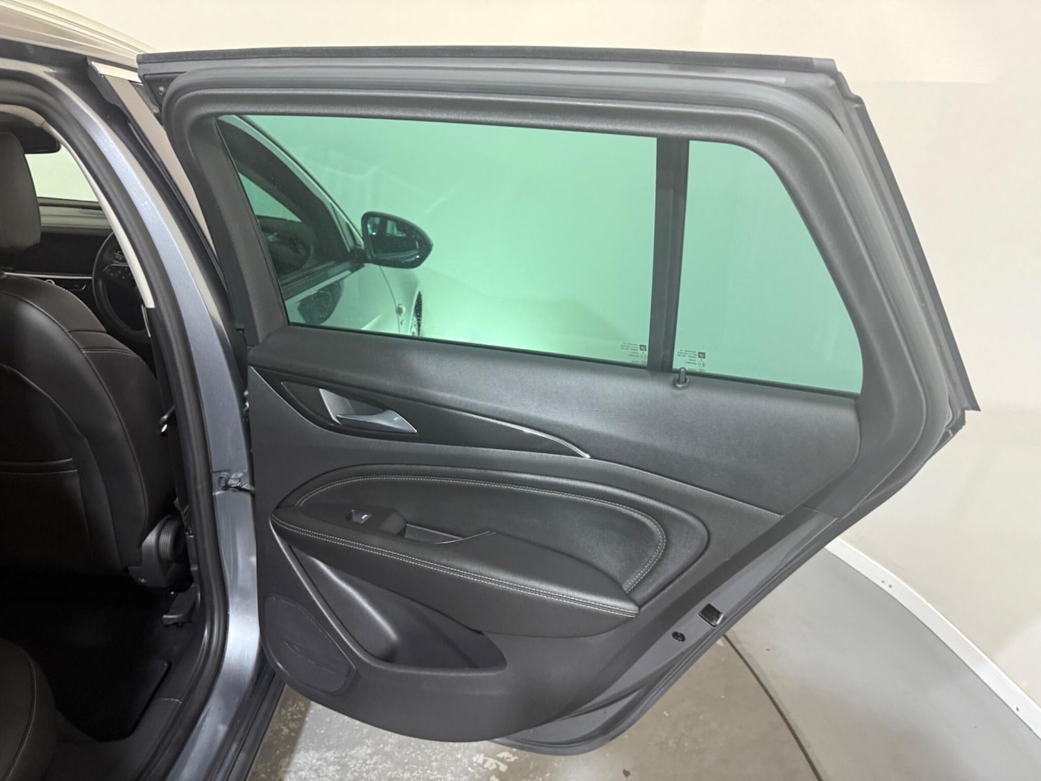 Used Vauxhall Insignia 2017 for sale - 76802323: Photo 46