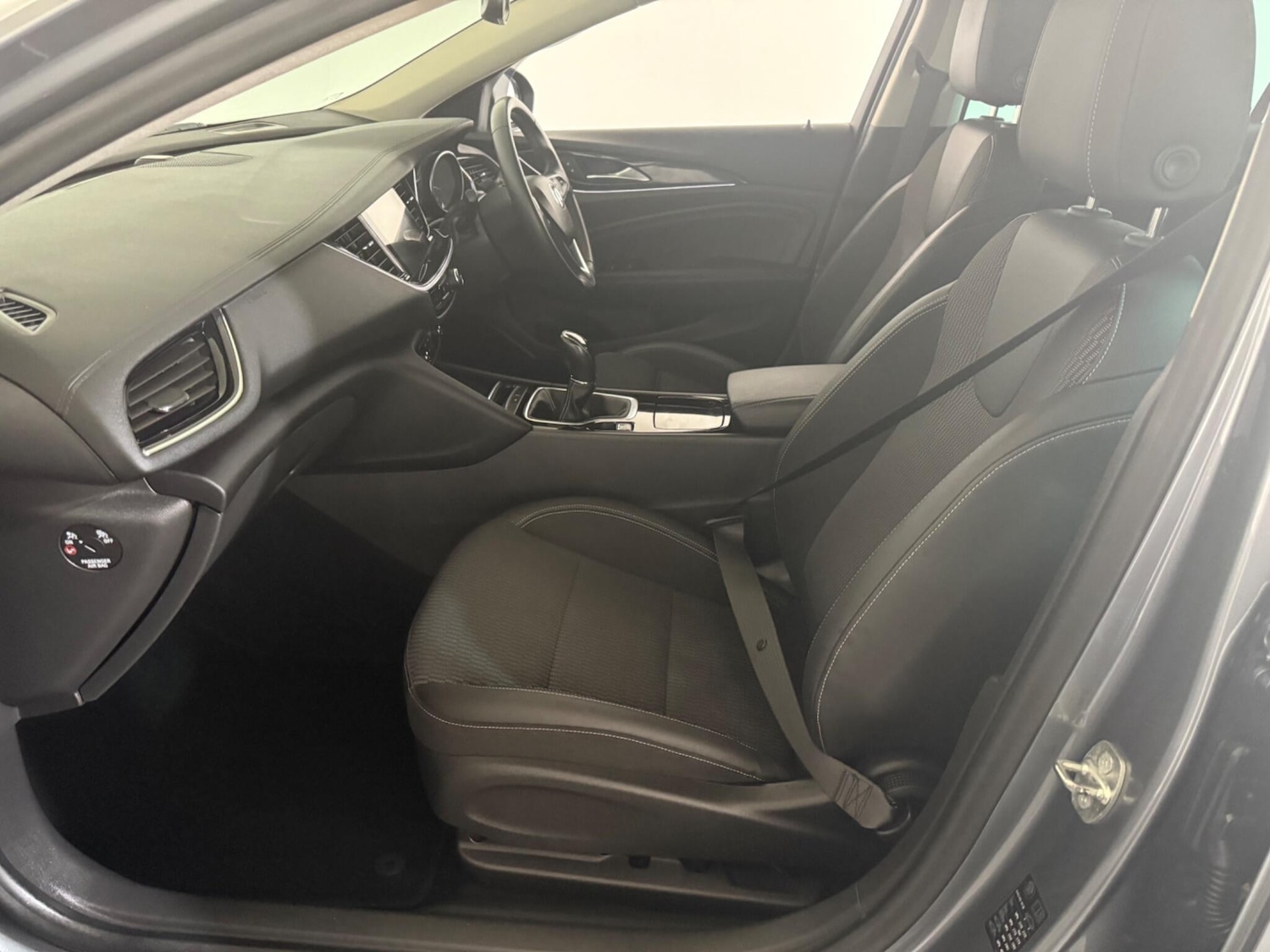 Used Vauxhall Insignia 2017 for sale - 76802323: Photo 68