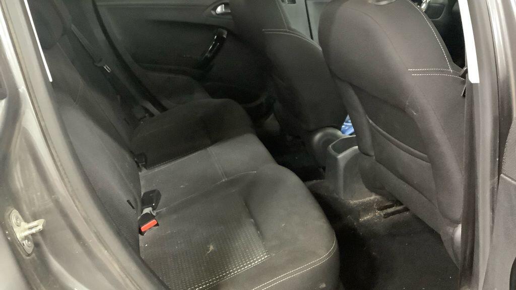 Used Peugeot 208 2019 for sale - 76360026: Photo 5