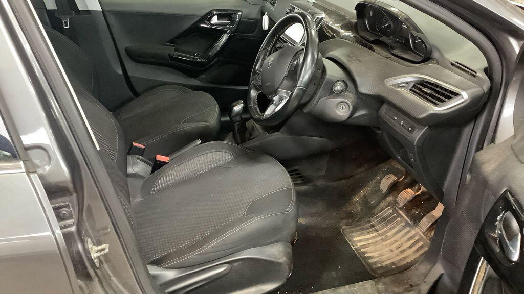 Used Peugeot 208 2019 for sale - 76360026: Photo 6