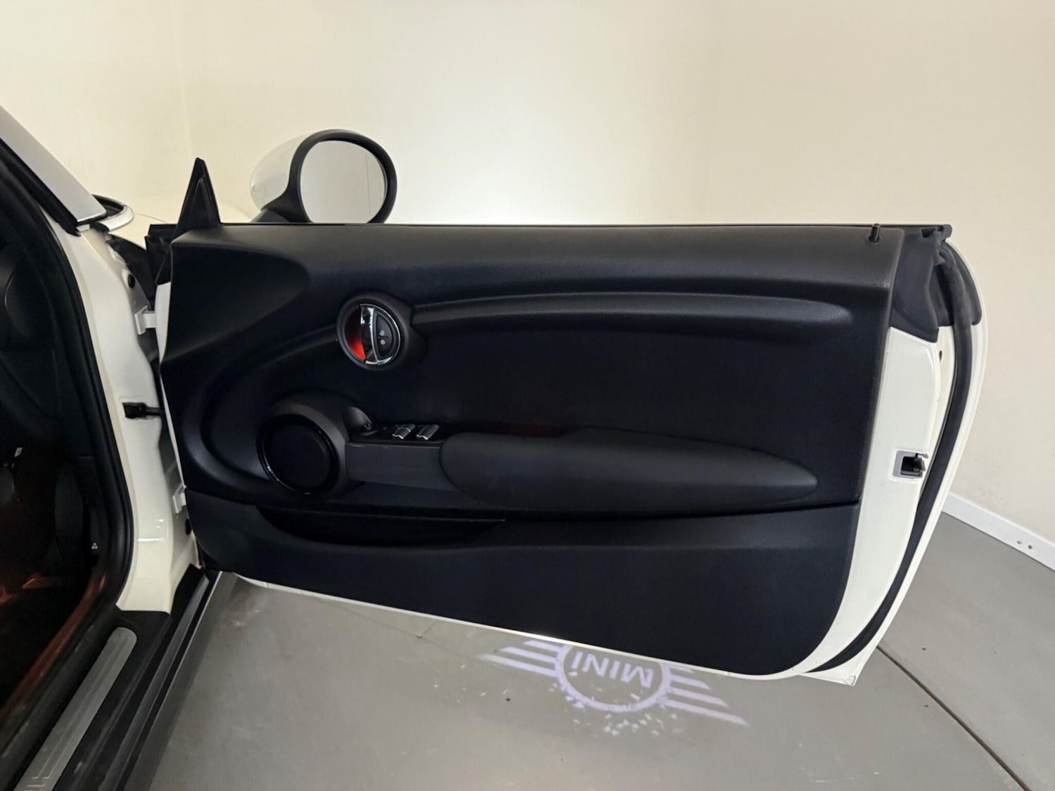 Used MINI Convertible 2018 for sale - 76408604: Photo 20