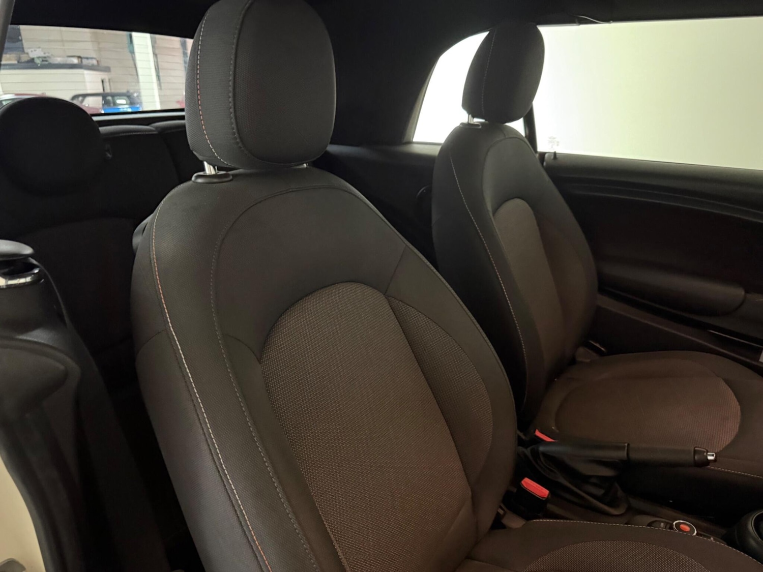 Used MINI Convertible 2018 for sale - 76408604: Photo 23