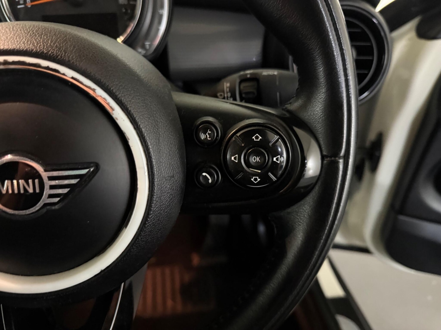 Used MINI Convertible 2018 for sale - 76408604: Photo 27