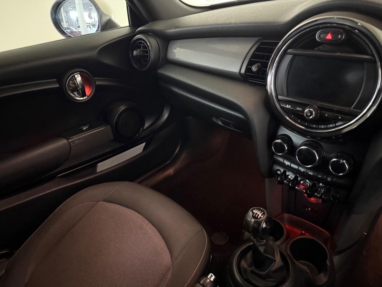 Used MINI Convertible 2018 for sale - 76408604: Photo 32