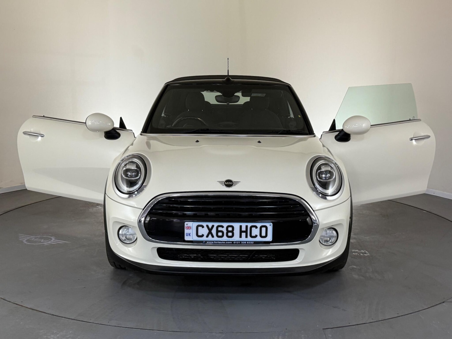 Used MINI Convertible 2018 for sale - 76408604: Photo 9