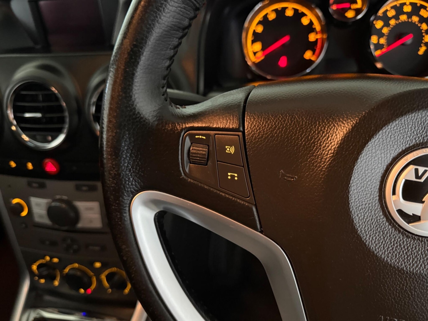 Used Vauxhall Antara 2013 for sale - 76987932: Photo 29