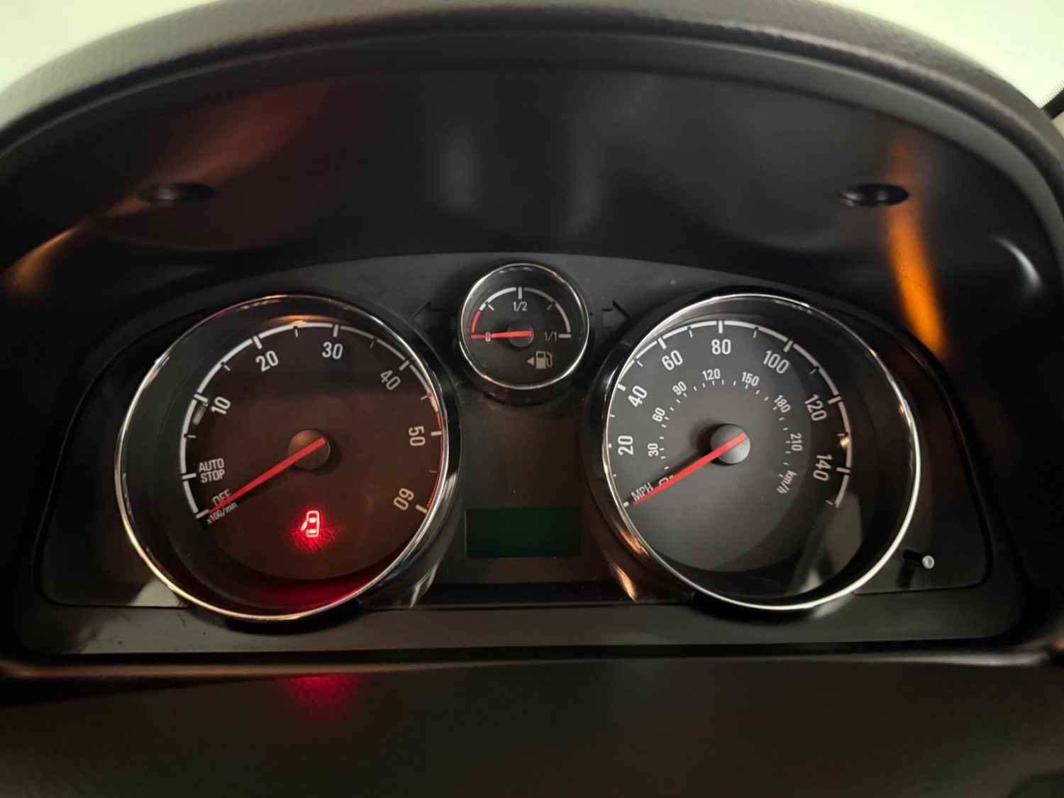 Used Vauxhall Antara 2013 for sale - 76987932: Photo 31