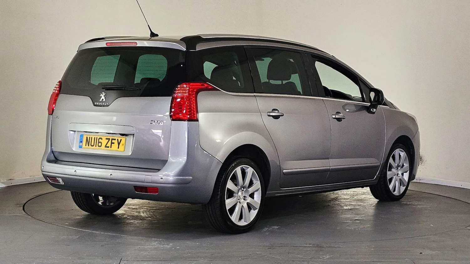 Used Peugeot 5008 for sale - 76702310: Photo 8