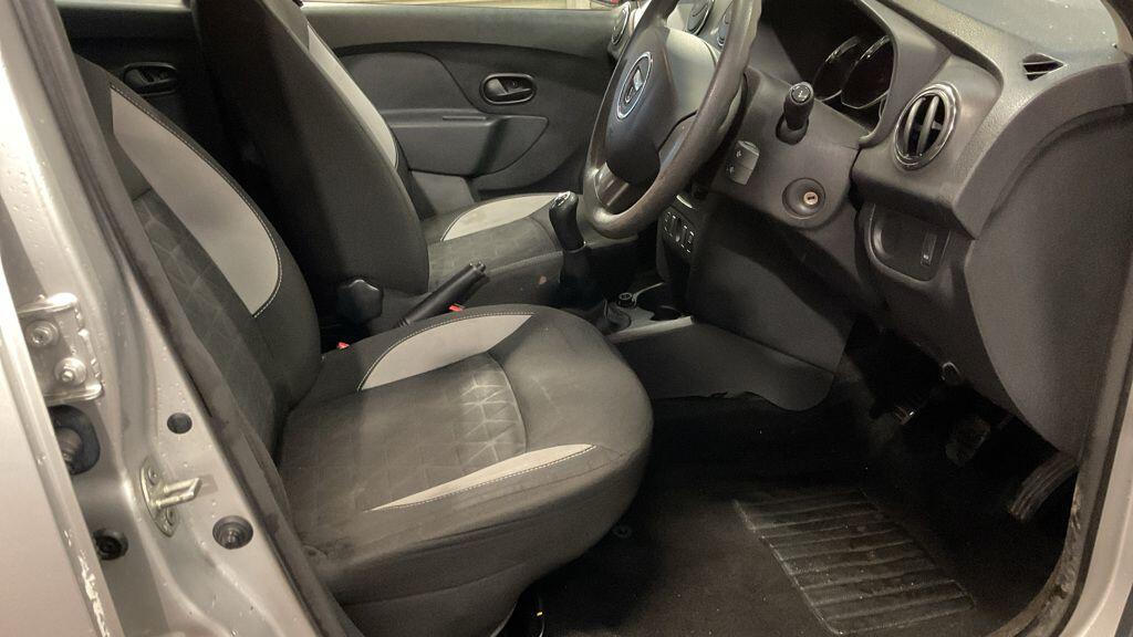 Used Dacia Sandero Stepway 2015 for sale - 77203311: Photo 10