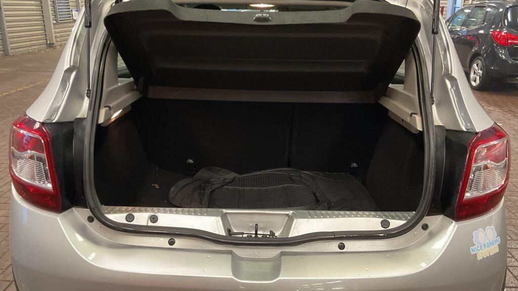 Used Dacia Sandero Stepway 2015 for sale - 77203311: Photo 8