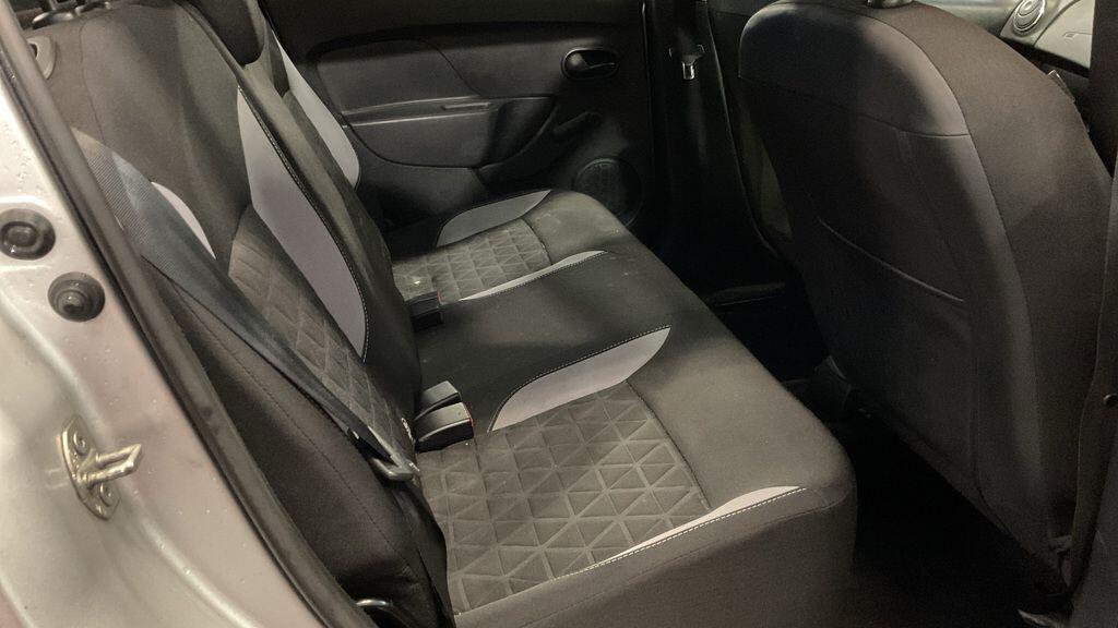 Used Dacia Sandero Stepway 2015 for sale - 77203311: Photo 9