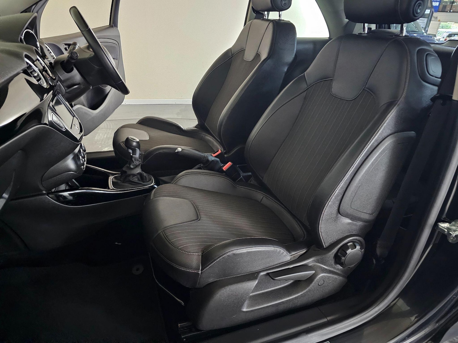 Used Vauxhall ADAM 2013 for sale - 76408543: Photo 24