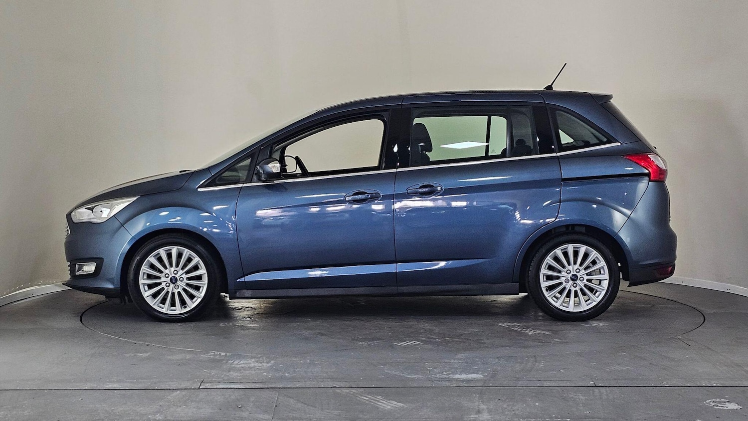 Used Ford Grand C-Max 2018 for sale - 76409355: Photo 10