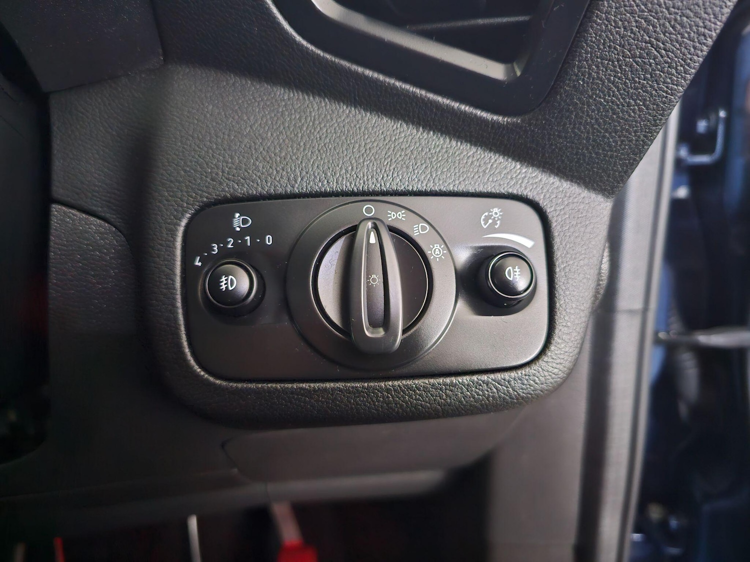 Used Ford Grand C-Max 2018 for sale - 76409355: Photo 37